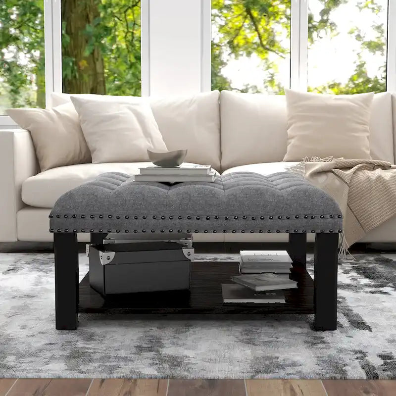 Pouf de rangement cocktail transitionnel en lin capitonné avec clous décoratifs